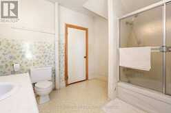 257 ONTARIO STREET | Stratford Ontario | Slide Image Thirty-one