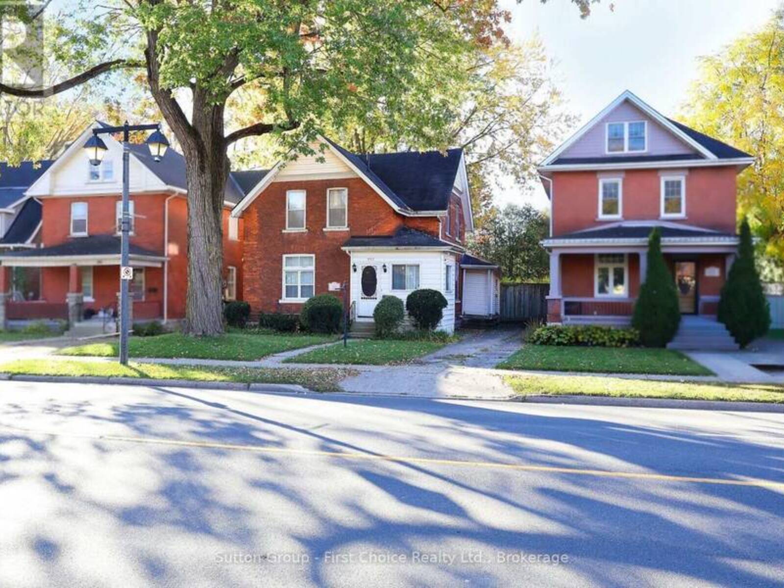 257 ONTARIO STREET, Stratford, Ontario N5A 3H6