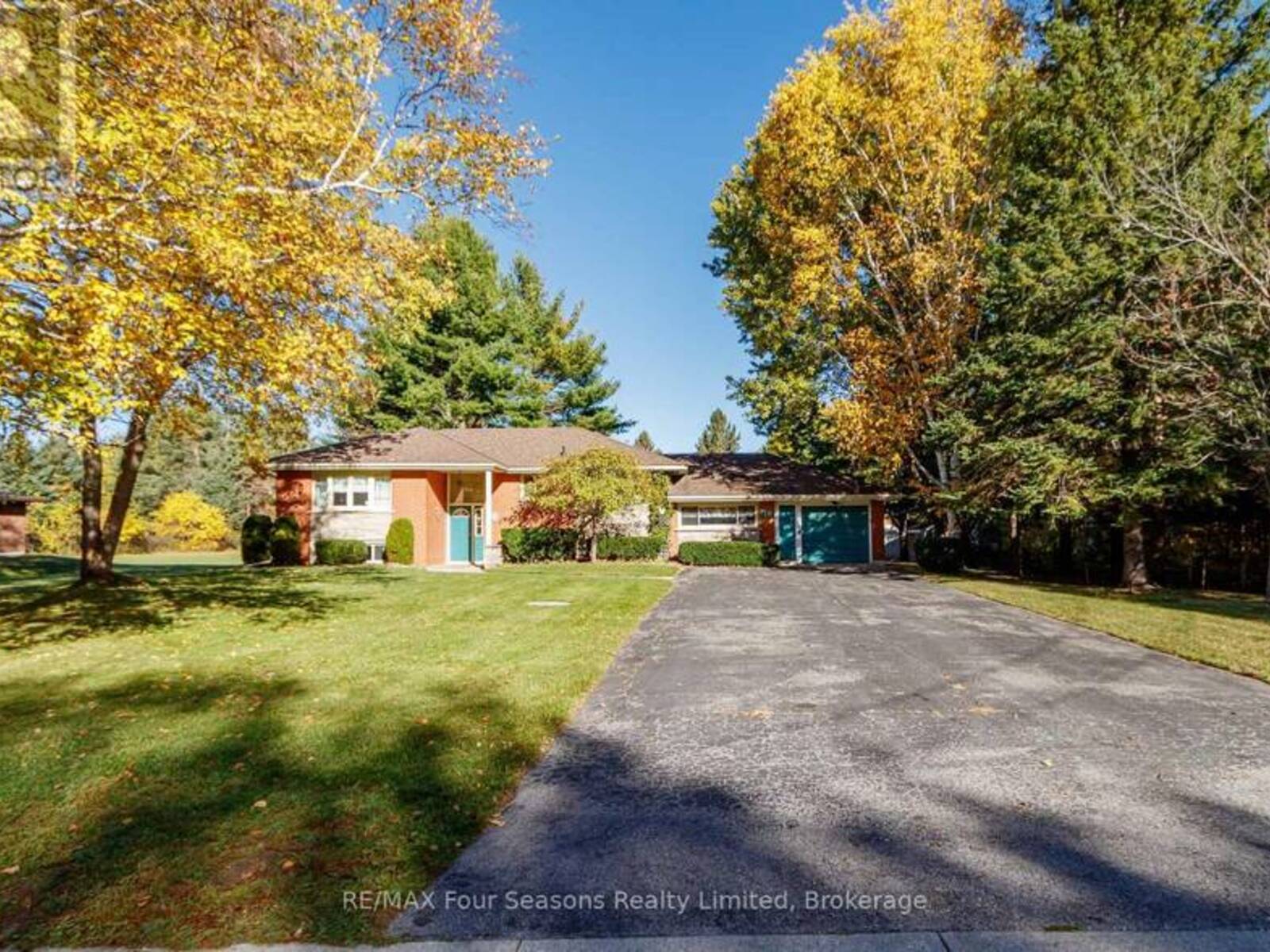 26 LOCKE AVENUE, Stayner, Ontario L0M 1S0