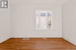 176 STERLING STREET | London Ontario | Slide Image Nine