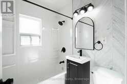 330 MELVIN AVENUE | Hamilton Ontario | Slide Image Thirteen