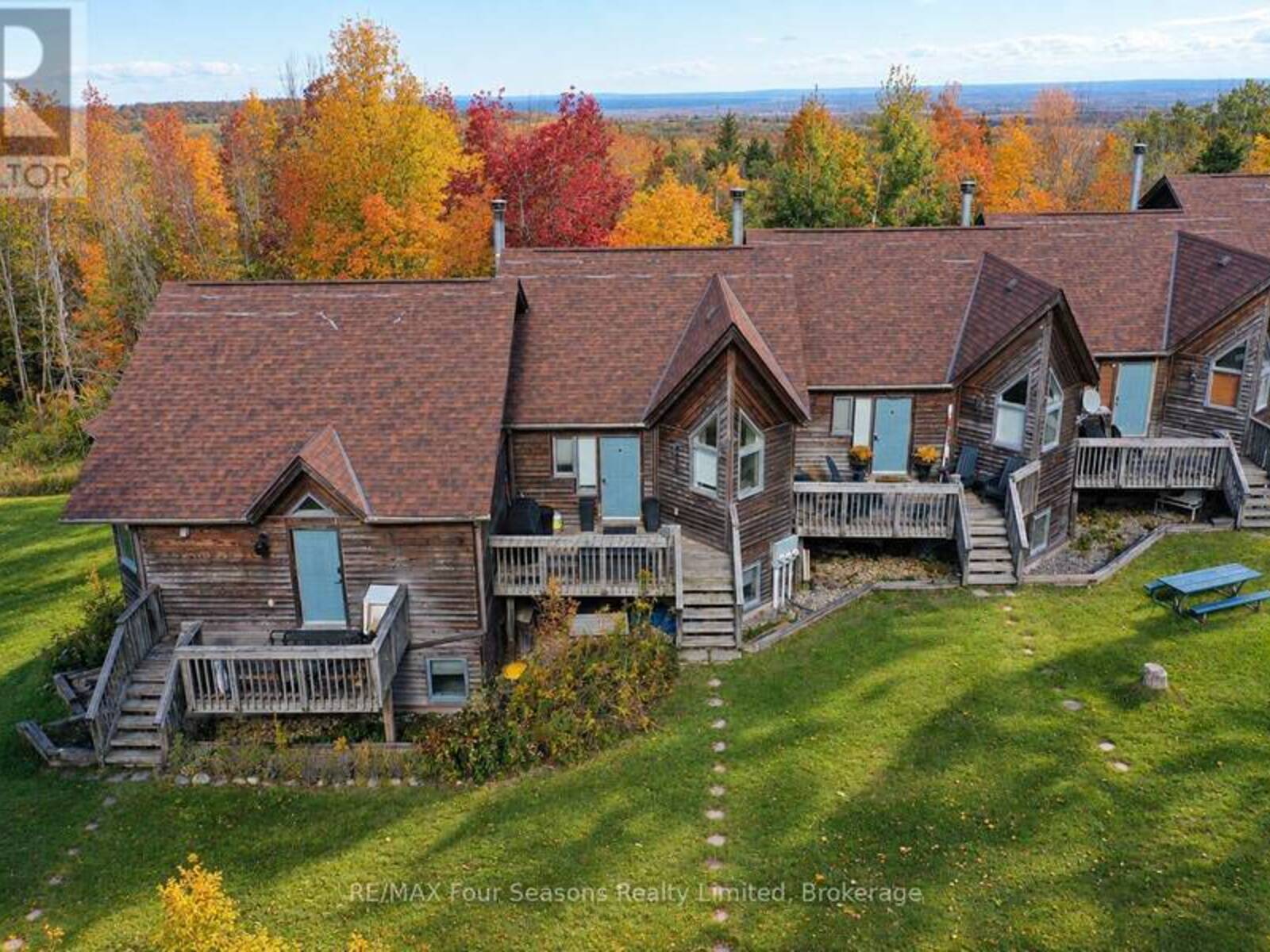12 - 1945 NOTTAWASAGA CONCESSION 10 CONCESSION S, Duntroon, Ontario L0M 1H0
