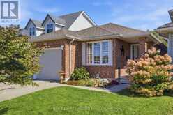 42 FLETCHER COURT | Guelph Ontario | Slide Image Four