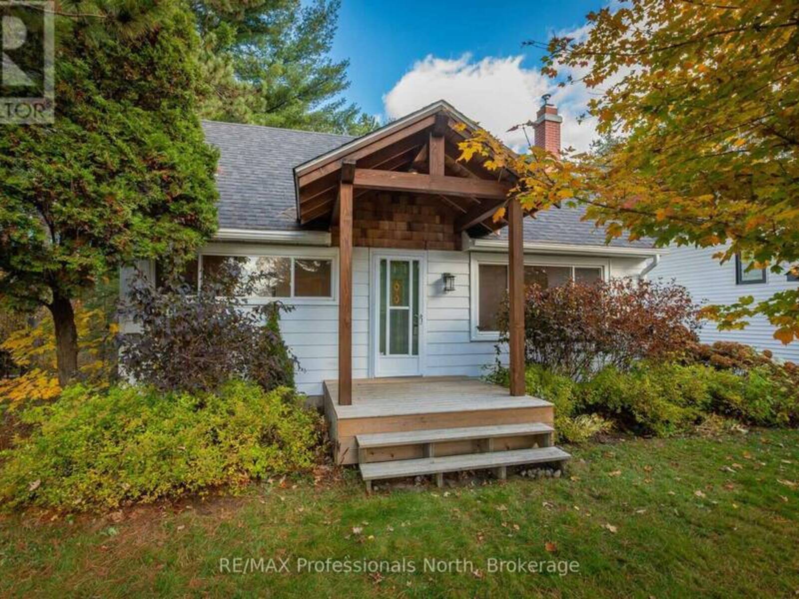 51 GOULDIE STREET, Huntsville, Ontario P1H 1M4