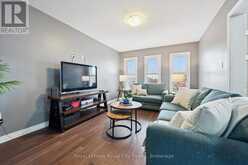 36 OAKES CRESCENT | Guelph Ontario | Slide Image Ten