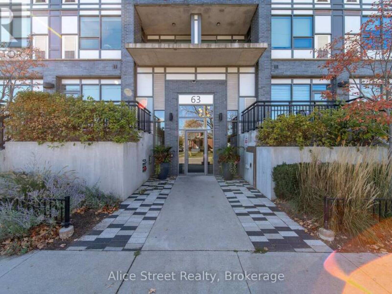 414 - 63 ARTHUR STREET S, Guelph, Ontario N1E 0A8