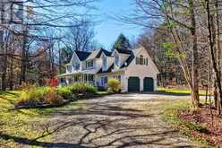 1115 BALDWIN ROAD | Muskoka Lakes Ontario | Slide Image Three