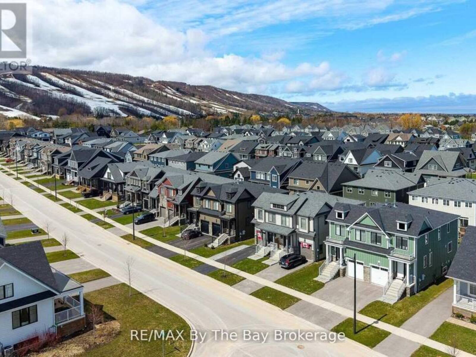 112 SYCAMORE STREET, The Blue Mountains, Ontario L9Y 4E2