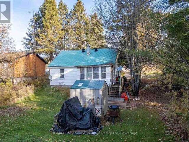 27 AHMIC Street W Magnetawan Ontario, P0A 1P0 - 2 Bedrooms Home For Sale
