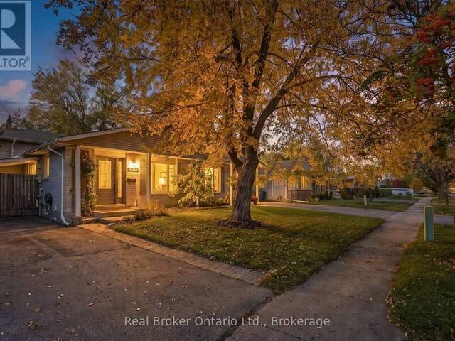 427A DAYNA CRESCENT Waterloo Ontario, N2K 3K7 - 3 Bedrooms Home For Sale