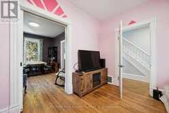 172 YORK ROAD | Guelph Ontario | Slide Image Eleven