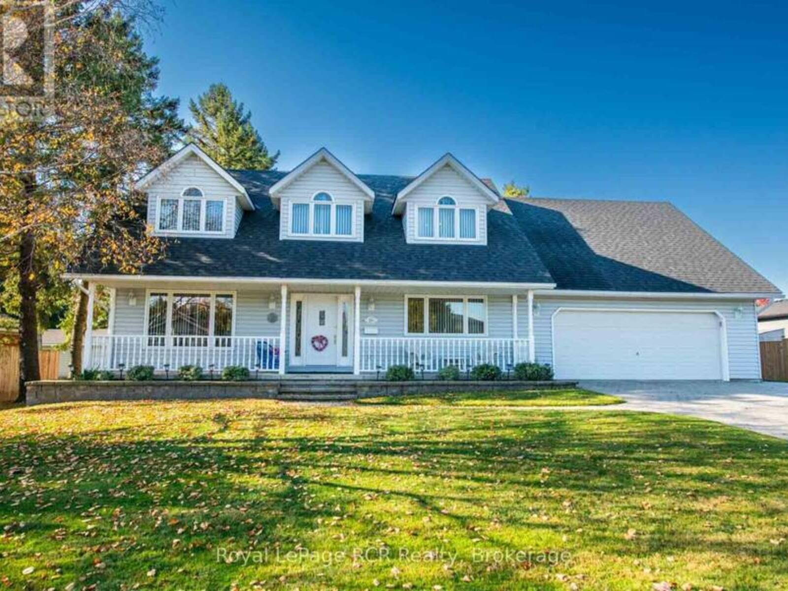 201 CHURCH STREET N, Mount Forest, Ontario N0G 2L0
