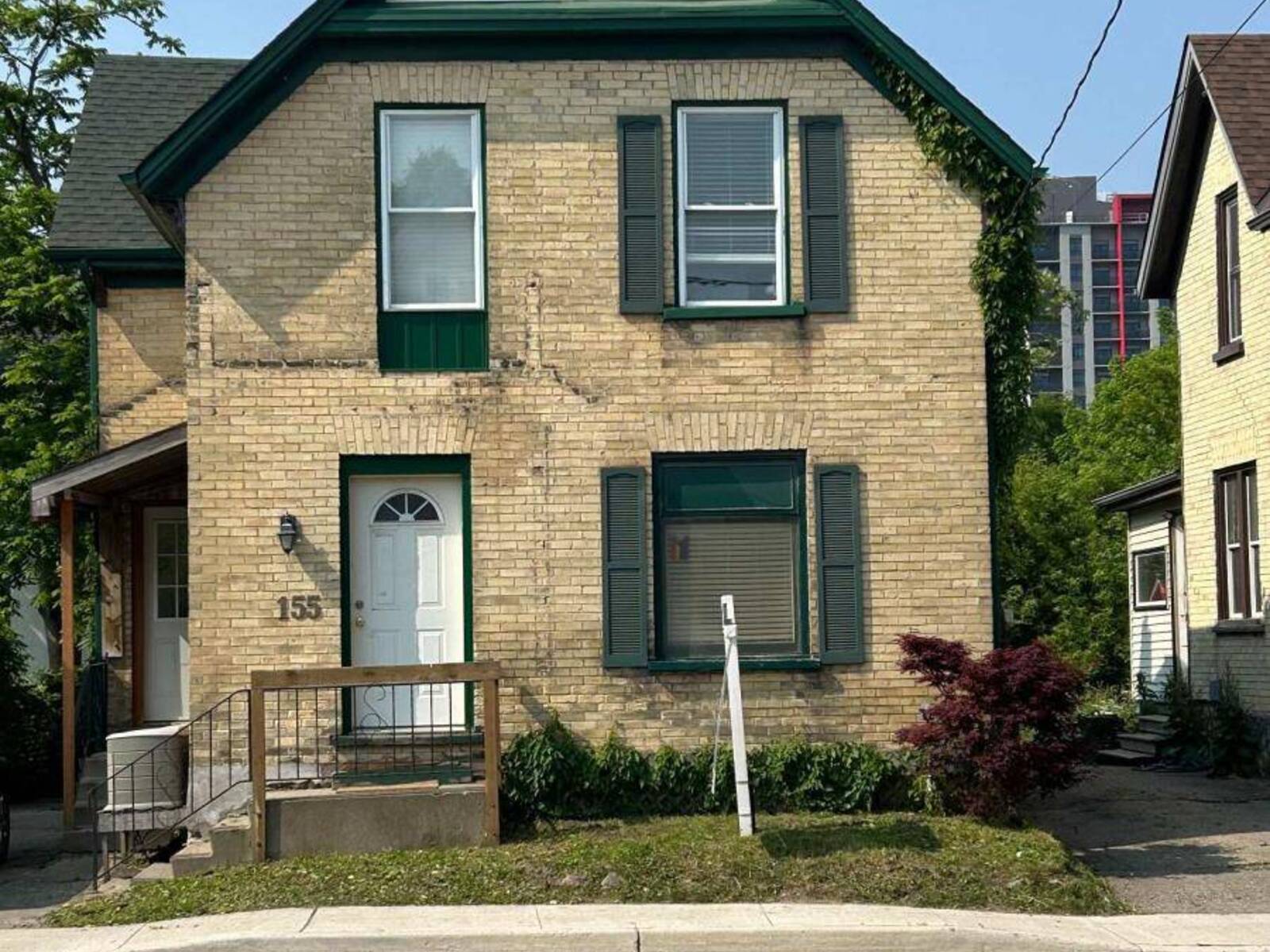 155 WEBER STREET E, Kitchener, Ontario N2H 1E1