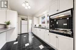 88 SUNNYLEA CRESCENT | Guelph Ontario | Slide Image Five