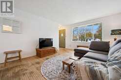 37 KENWOOD CRESCENT | Guelph Ontario | Slide Image Eight