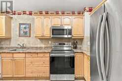 16 ELIOT PLACE | Guelph Ontario | Slide Image Fourteen