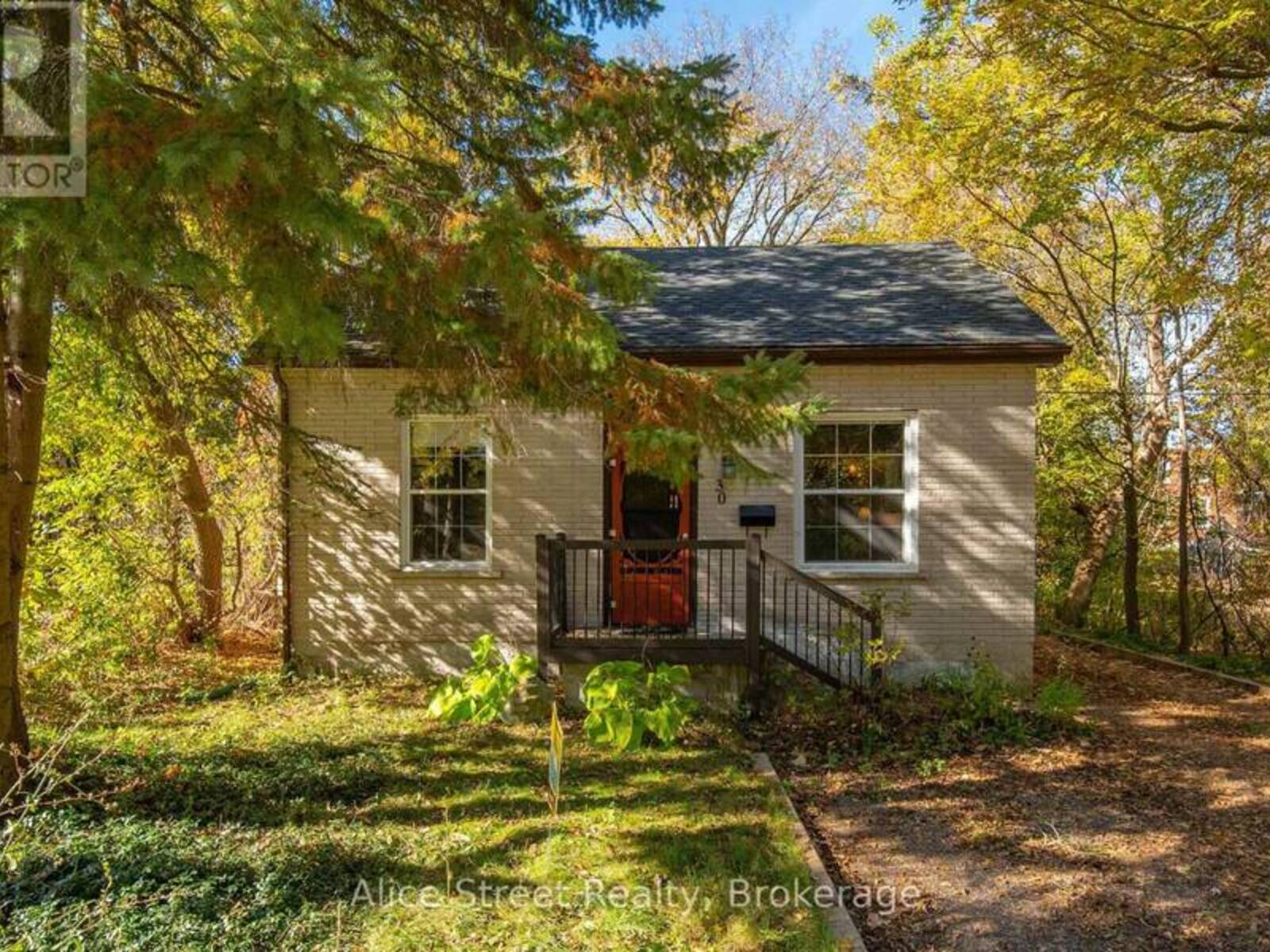 30 JOHN STREET, Guelph, Ontario N1H 1T4