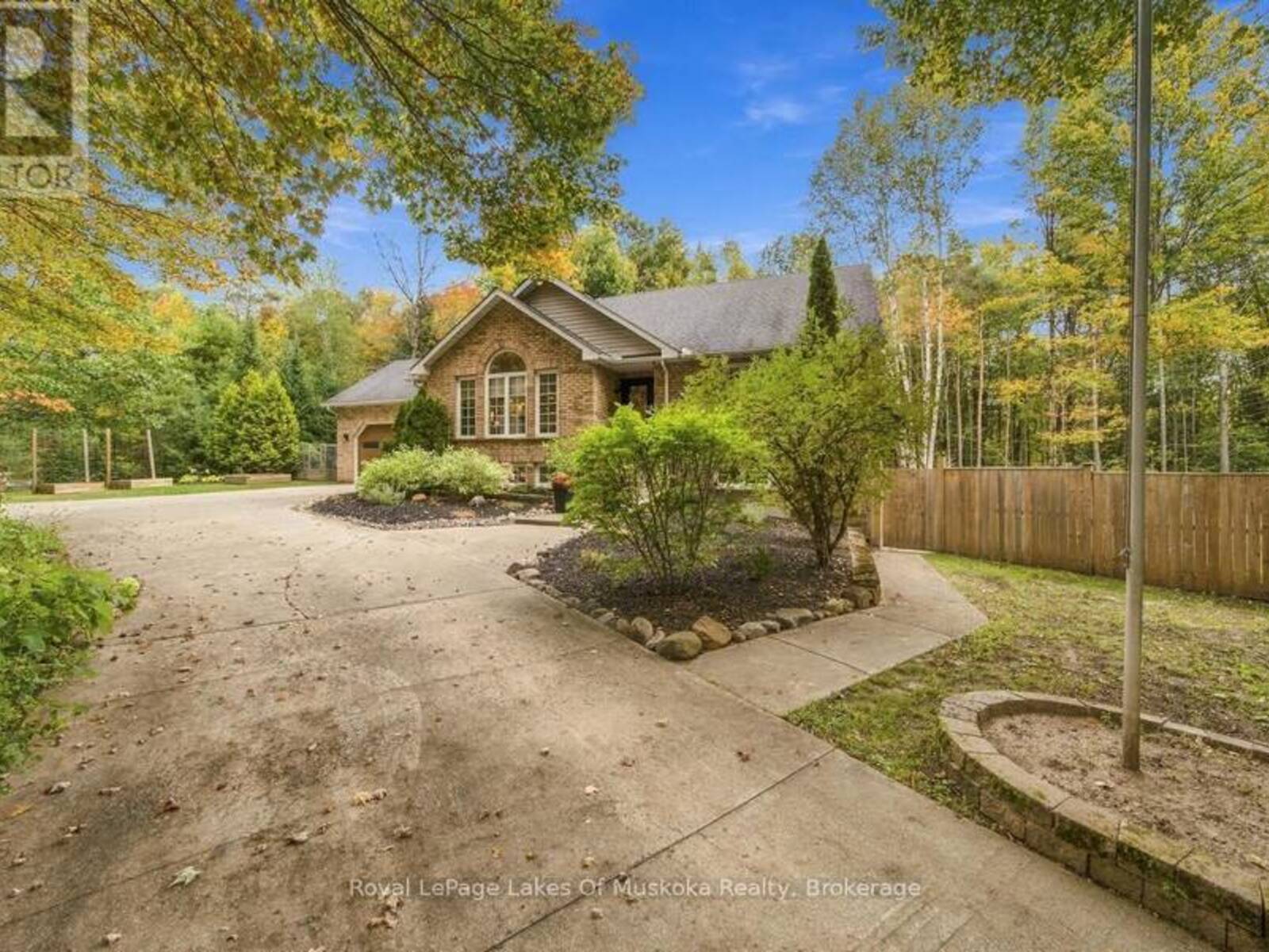 1002 JOSEPH PLACE, Gravenhurst, Ontario P0E 1N0