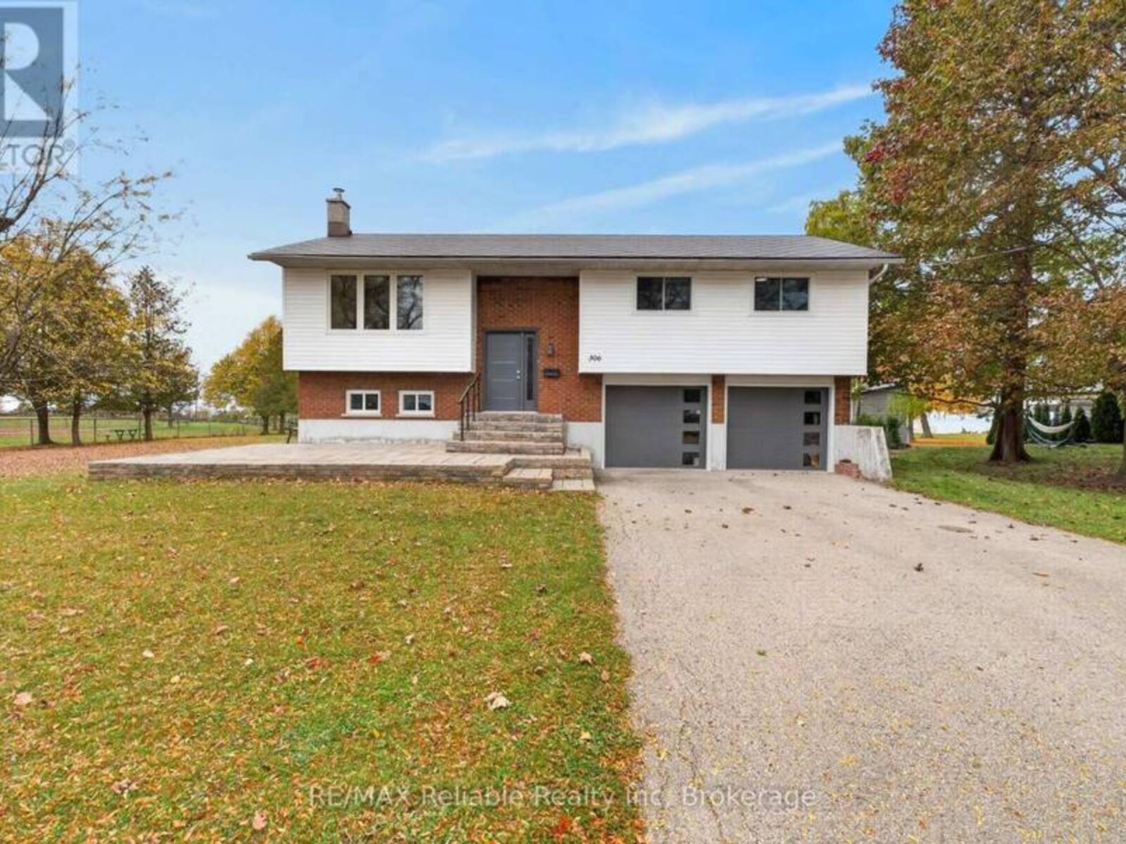 306 LAKESIDE DRIVE, Goderich, Ontario N7A 3X7