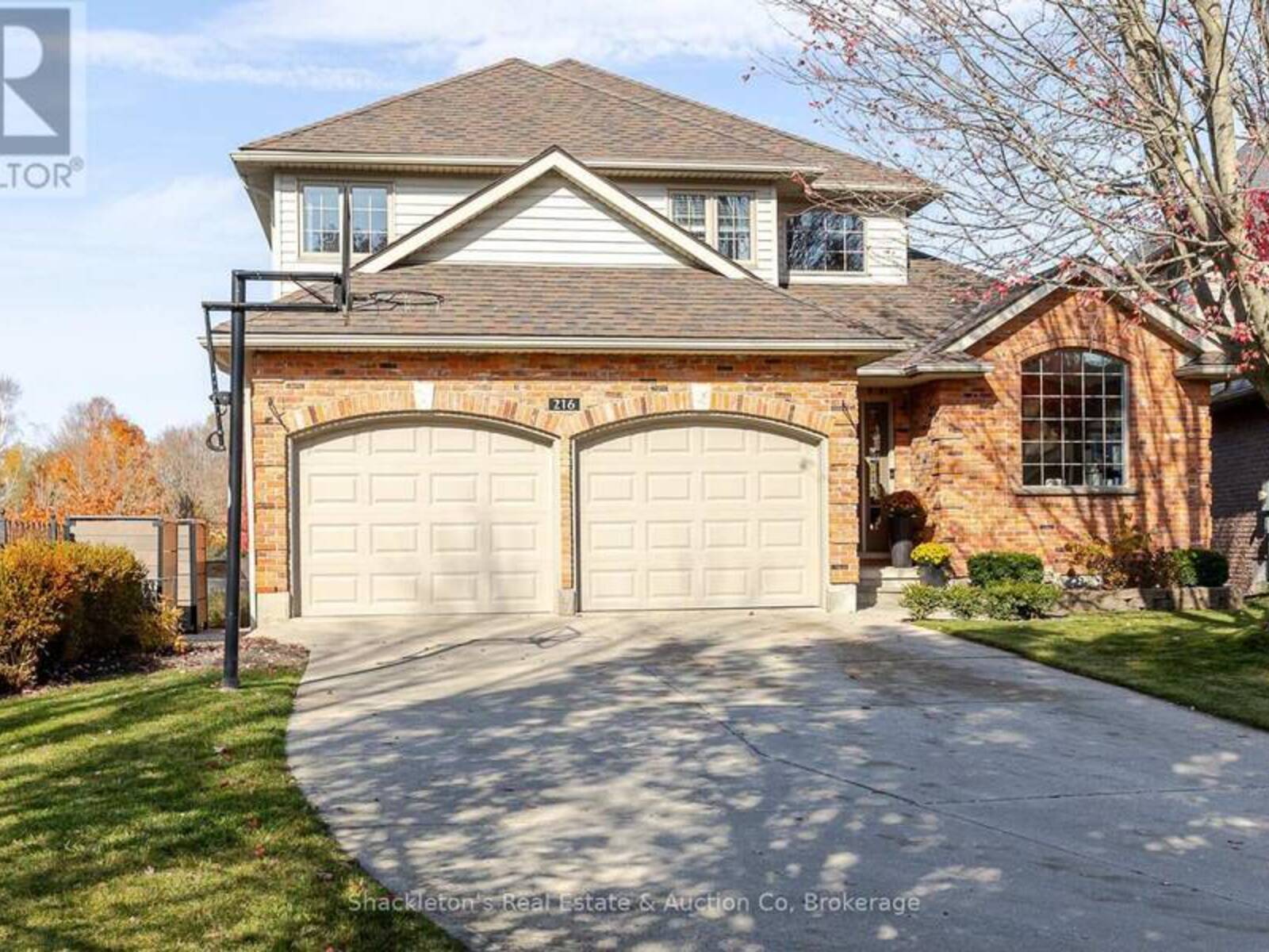 216 LONG DRIVE, Stratford, Ontario N5A 7Y7