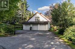 135 DOUGLAS STREET | Gravenhurst Ontario | Slide Image Two