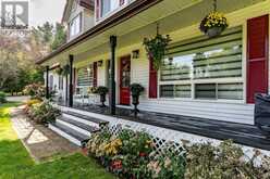 135 DOUGLAS STREET | Gravenhurst Ontario | Slide Image Forty-six