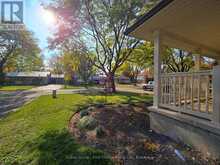 20 MURRAY HILL ROAD | Stratford Ontario | Slide Image Eleven
