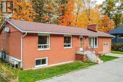 22 OAKWOOD AVENUE | Tiny Ontario | Slide Image Two