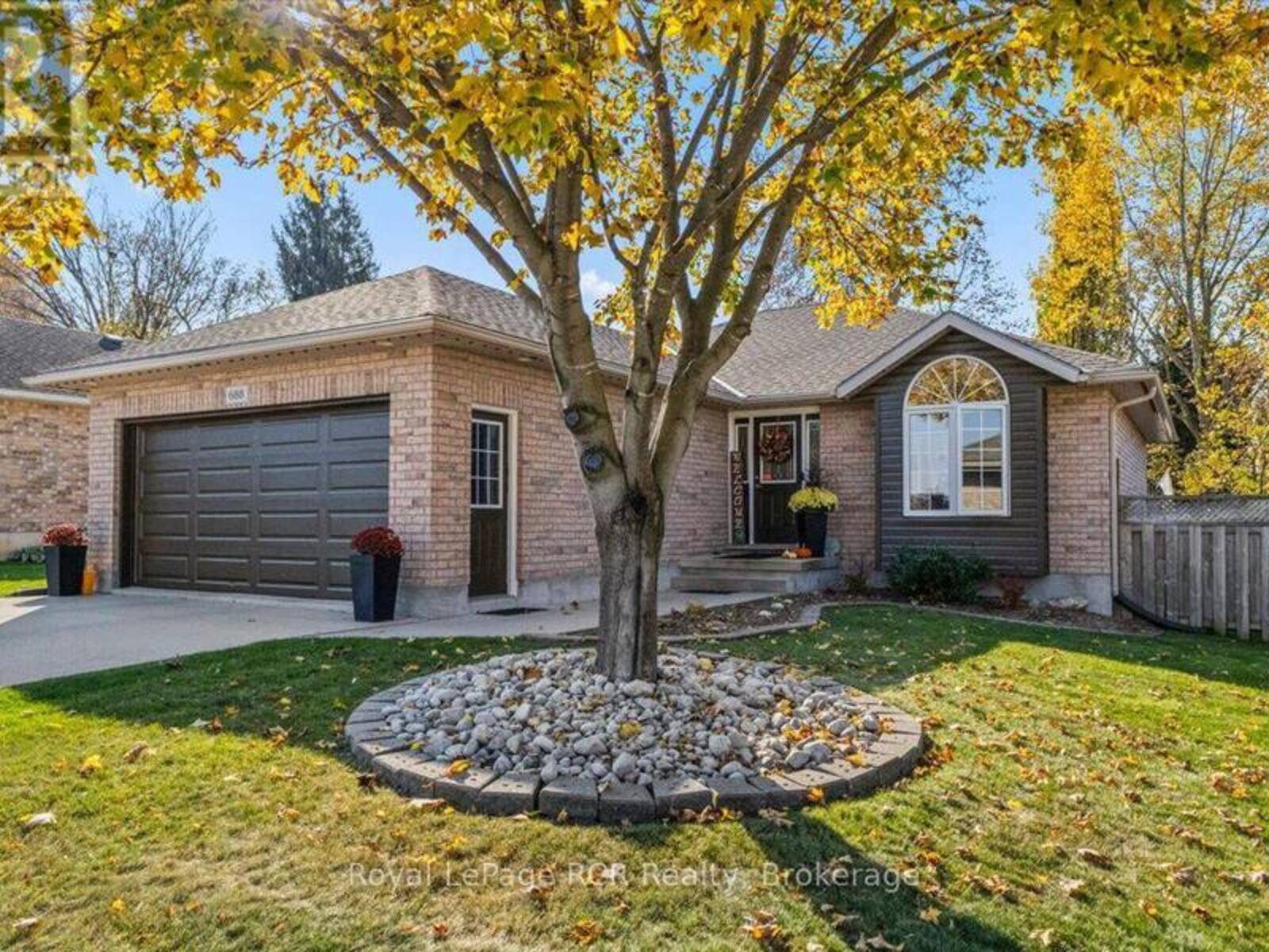 688 22ND AVENUE, Hanover, Ontario N4N 3W8