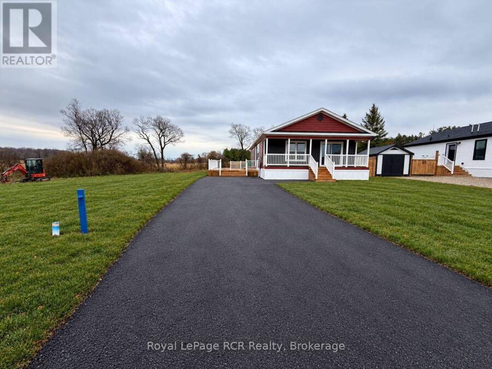 214 SPRUCE DRIVE, Hanover, Ontario N4N 3B8