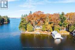 1088 BIRCH POINT ROAD | Gravenhurst Ontario | Slide Image Two