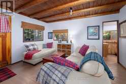 382 EAGLE ROAD | Tobermory Ontario | Slide Image Six