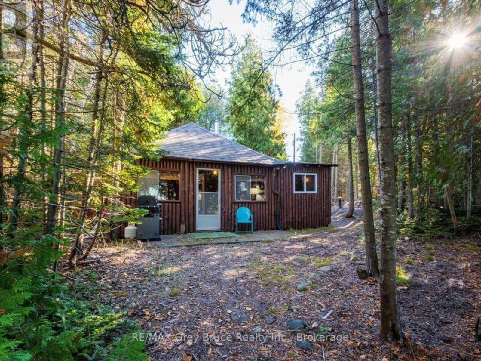382 EAGLE ROAD, Tobermory, Ontario N0H 2R0