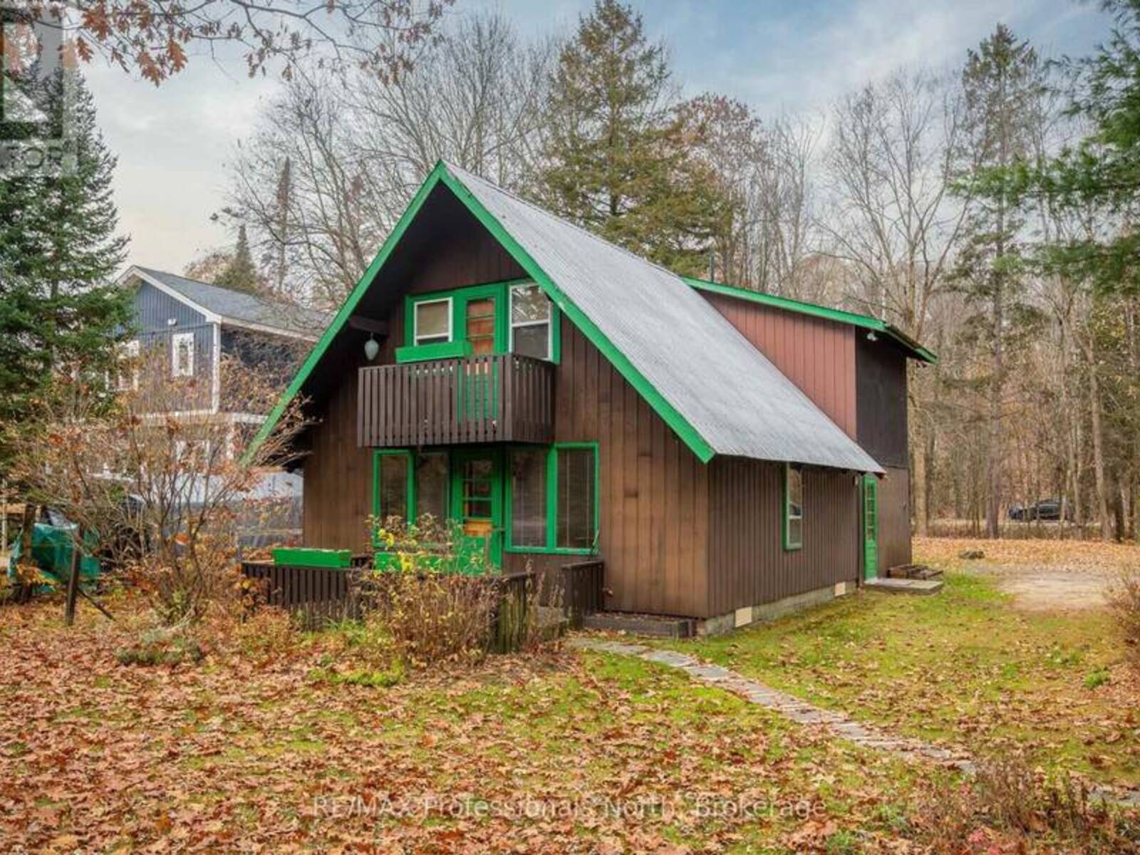 19 GLEN ACRES ROAD, Huntsville, Ontario P1H 1N6