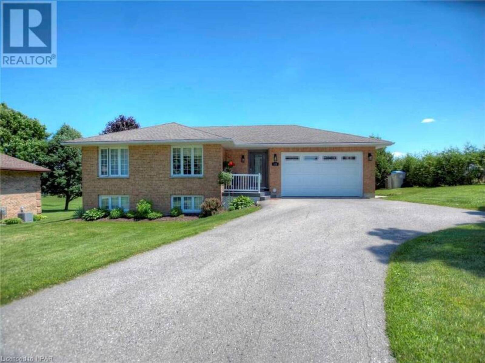 113 KIPPEN Road, Egmondville, Ontario N0K 1G0