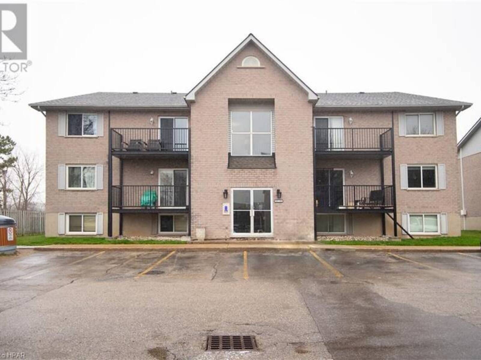50 CAMPBELL Court Unit# 207, Stratford, Ontario N5A 7T6