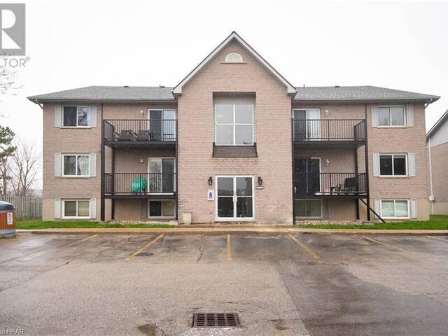 50 CAMPBELL Court Unit# 207 Stratford Ontario, N5A 7T6