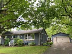 2462 CHESTNUT Street Mount Brydges Ontario, N0L 1W0