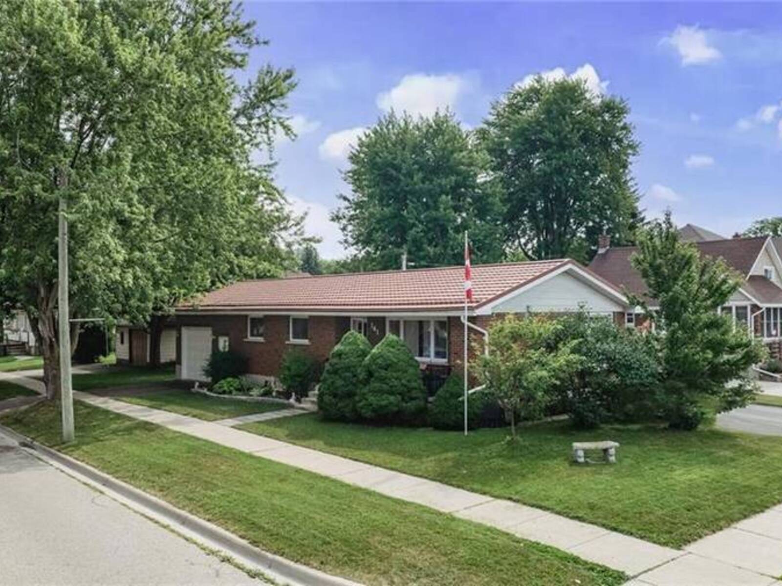 141 ST ANDREW Street, Mitchell, Ontario N0K 1N0