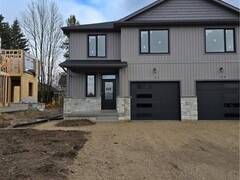 32 ROBERTS STREET Seaforth Ontario, N0K 1W0