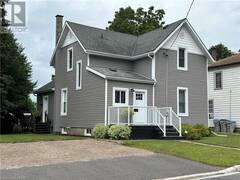 88 KIRK Street Clinton Ontario, N0M 1L0