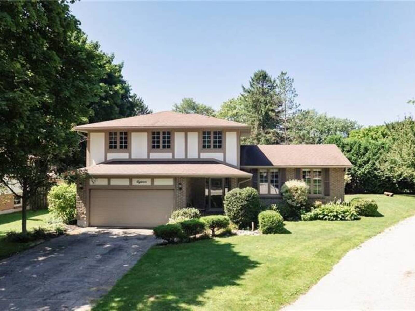 18 CONWAY Court, Thamesford, Ontario N0M 2M0