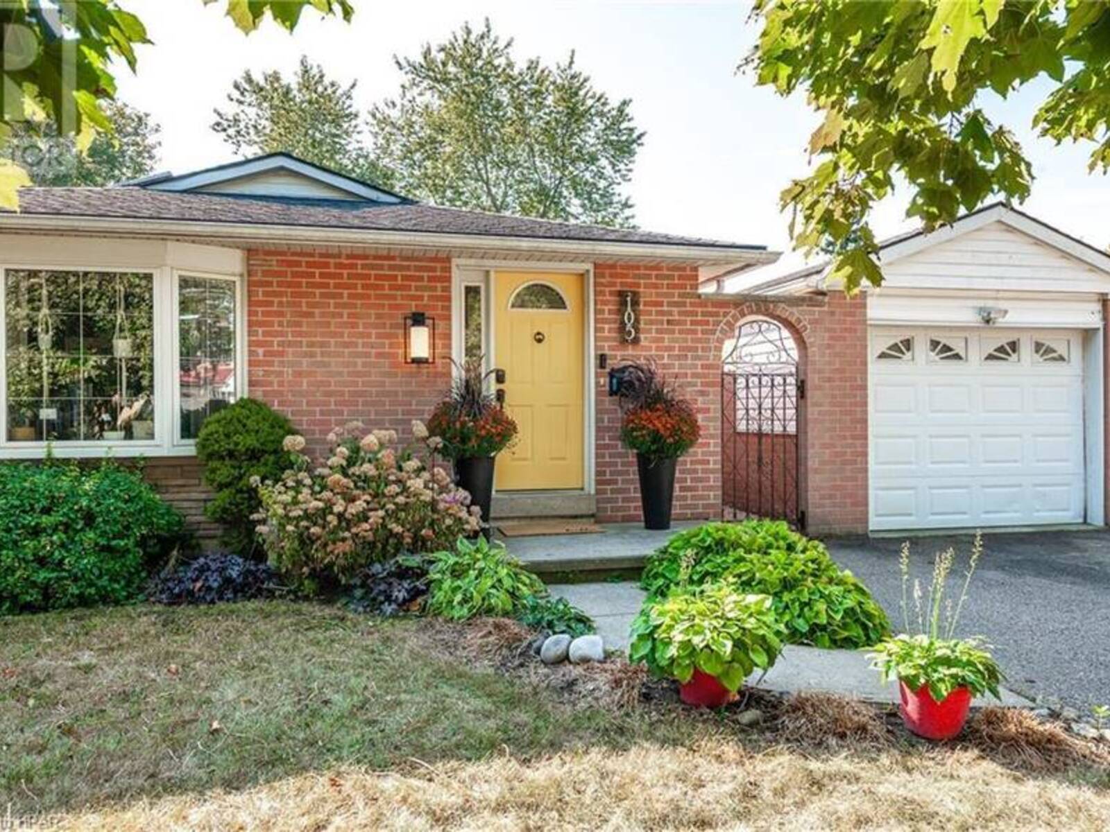 105 WHITELOCK Street, Stratford, Ontario N5A 1T2