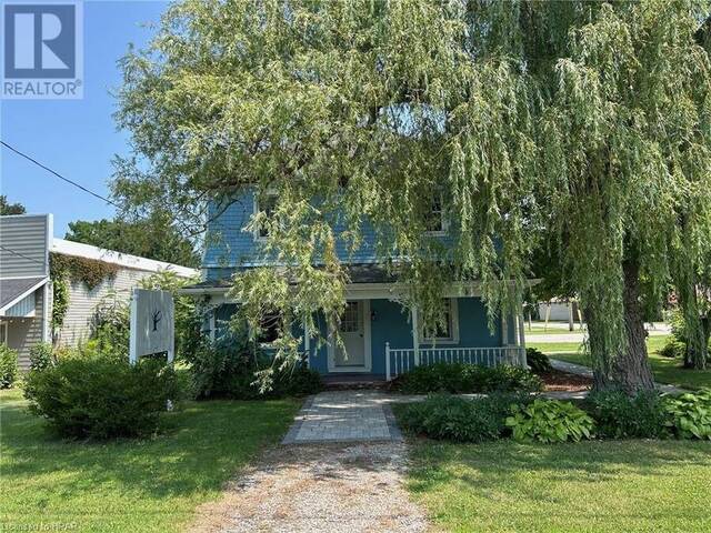 5 THE SQUARE Highway Bayfield Ontario, N0M 1G0