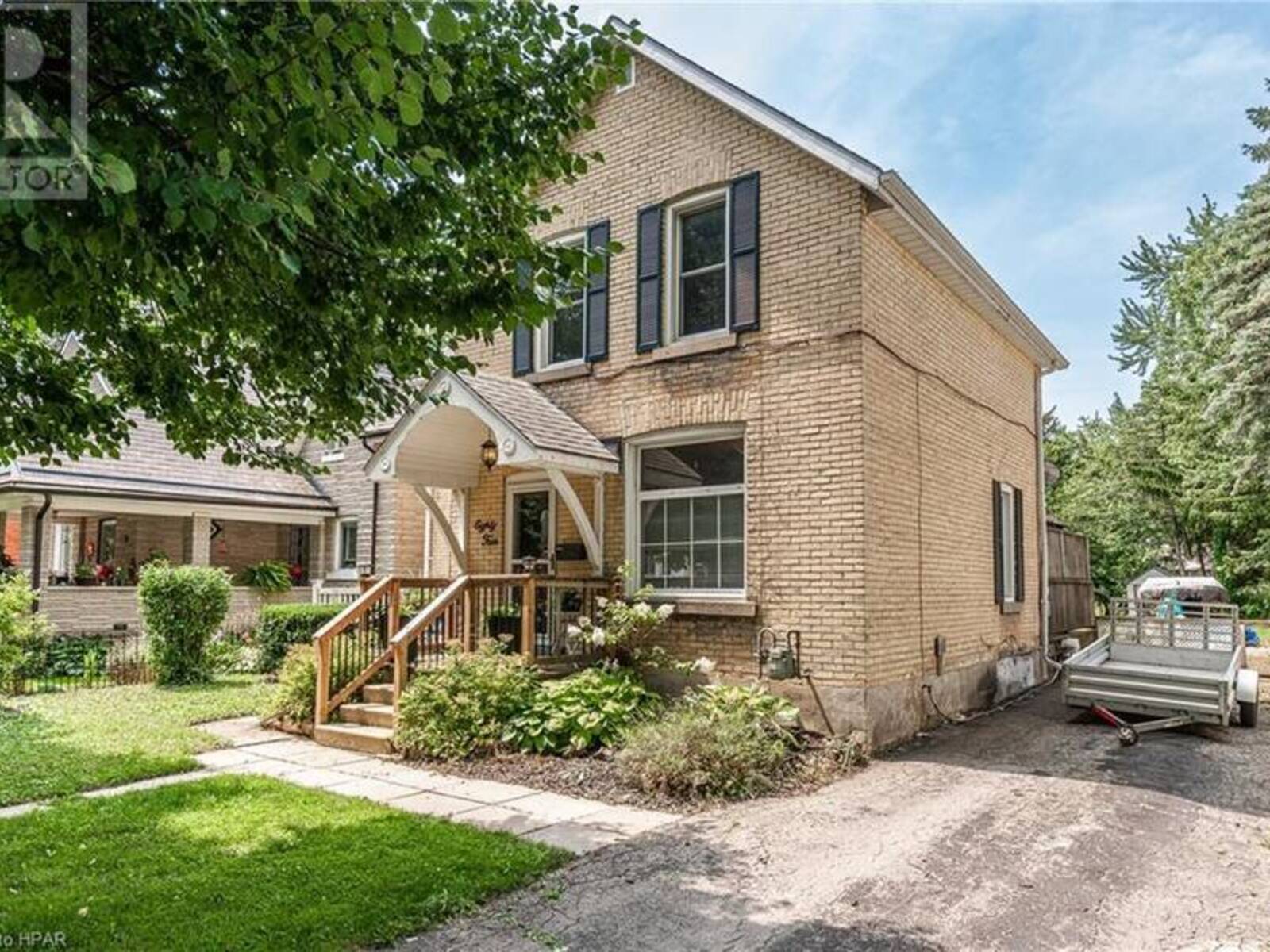 84 MCNAB Street, Stratford, Ontario N5A 1Z2