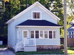 122 HURON Street Clinton Ontario, N0M 1L0