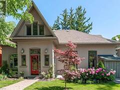 26 DALY Avenue Stratford Ontario, N5A 1B8