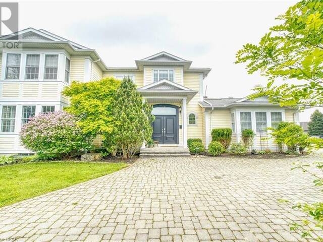 13 HARBOUR Court Bayfield Ontario, N0M 1G0