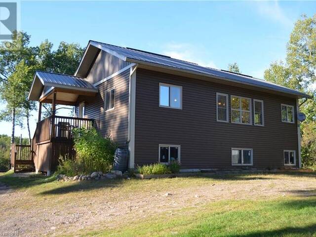 32 MOYLES Line Powassan Ontario, P0H 1Z0