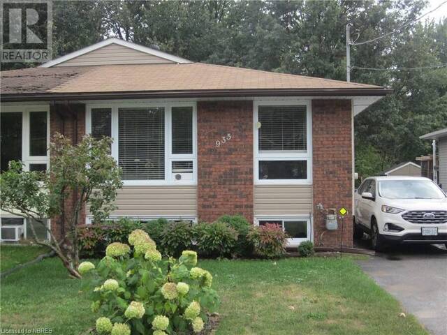 935 LAKESHORE Drive North Bay Ontario, P1A 2H1